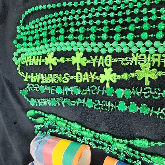 St Patrick's Party Pack Beads and streamers - Picture 4 of 8